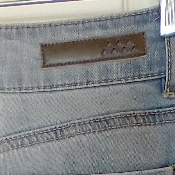 Women's Dollhouse - Charley Jeans - like new - Size 3 Waist 26 - Picture 12 of 14